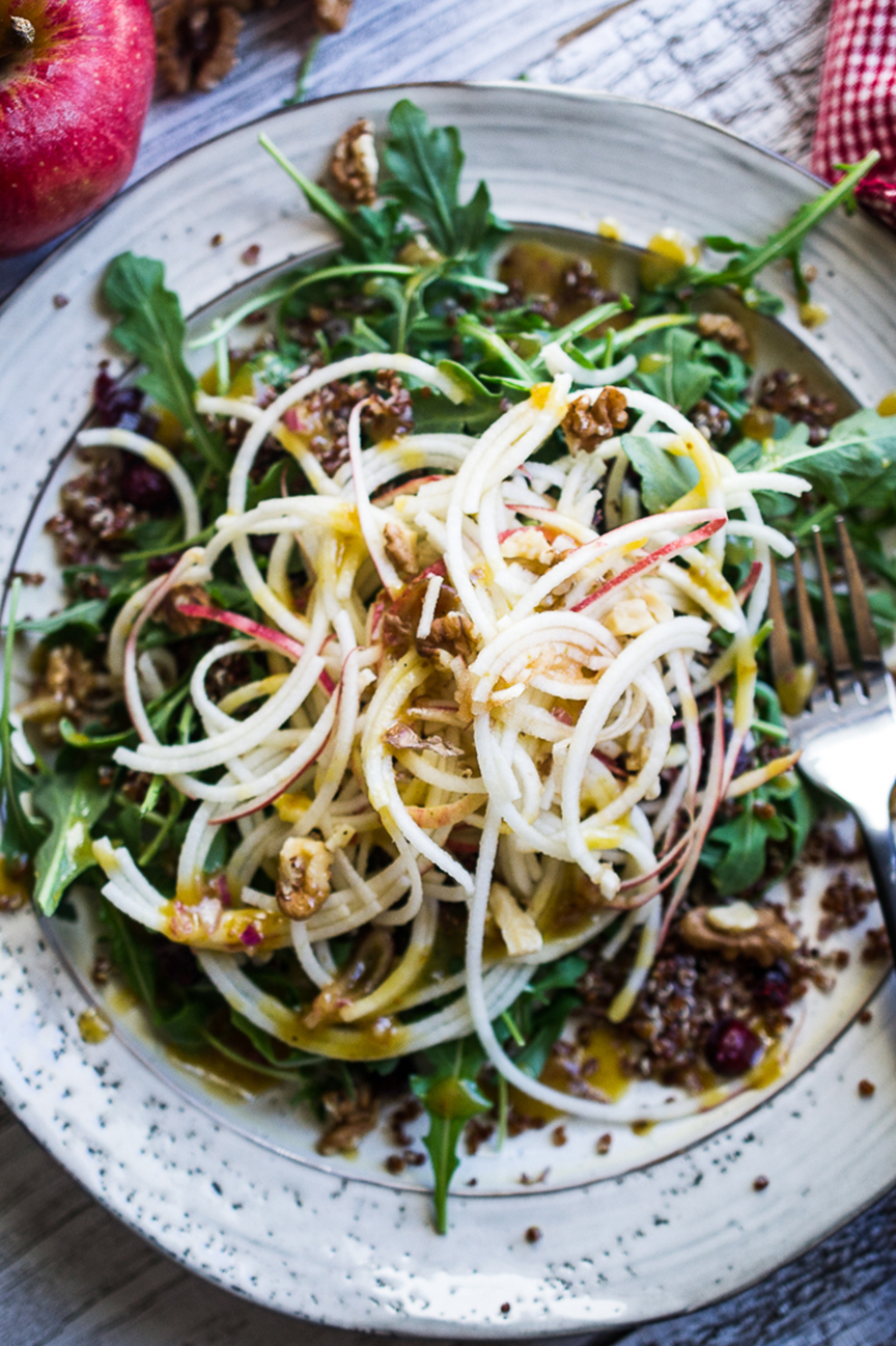 Spiralized Apple and Quinoa Salad with Fig Shallot Dressing - Spoonful ...