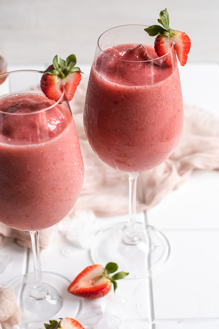 Easy Strawberry Frose'