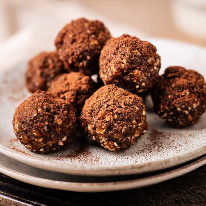 Chocolate Pecan Pie Energy Bites